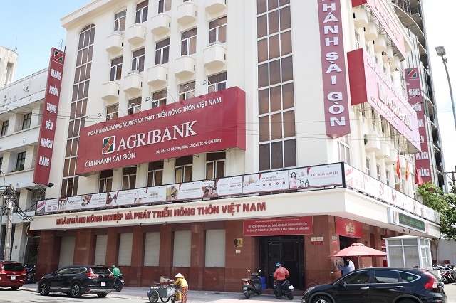 Tăng dự phòng, Agribank giảm lãi trước thuế 6 tháng