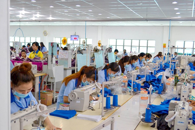 Từ 4,000 lao động nay còn 35 người, doanh nghiệp dệt may có tiếng ở TPHCM nói 