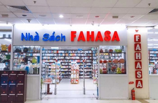 Bị đồn đóng cửa vì doanh số liên tục giảm, nhà sách Fahasa đang kinh doanh ra sao?