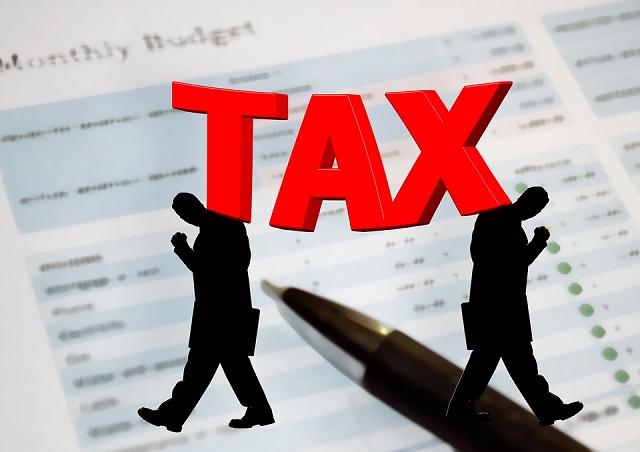 Nhiều doanh nghiệp trên sàn bị cơ quan thuế “sờ gáy”