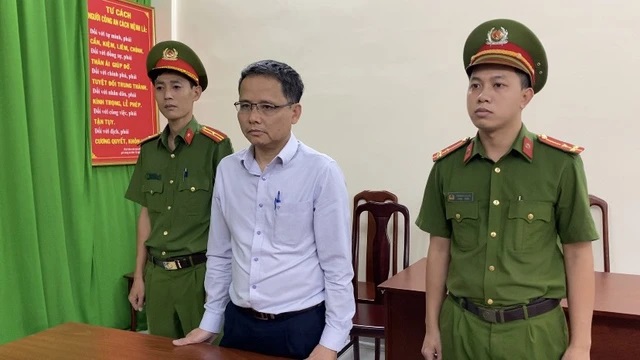 Công an TP.HCM khởi tố, bắt tạm giam Phó Cục trưởng Cục Đăng kiểm Việt Nam