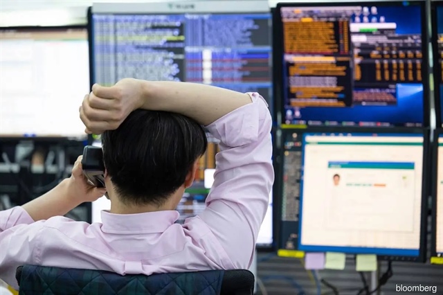 Hàn Quốc cấm bán khống cổ phiếu, chứng khoán tăng vọt gần 3%