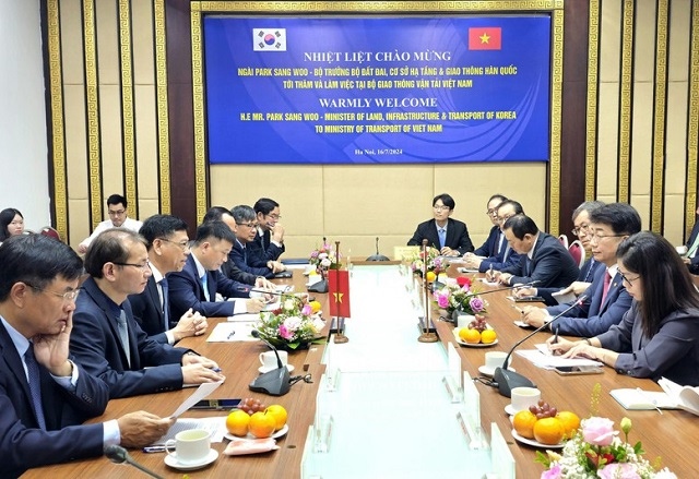 Hàn Quốc đề xuất hợp tác đường làm sắt tốc độ cao với Việt Nam