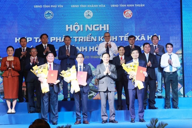 Ba tỉnh Khánh Hòa, Phú Yên và Ninh Thuận cùng ký kết hợp tác phát triển