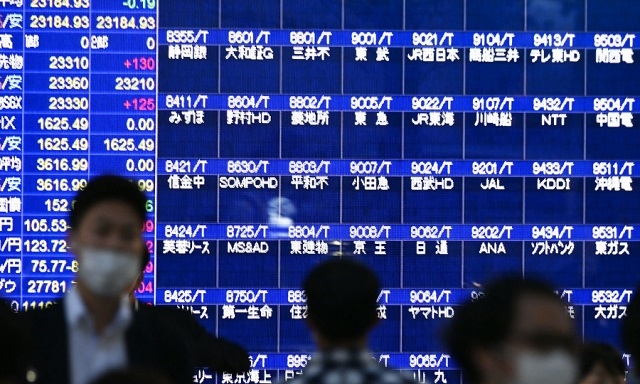 Ngân hàng trung uơng Nhật Bản bán ròng cổ phiếu lần đầu tiên kể từ năm 2010