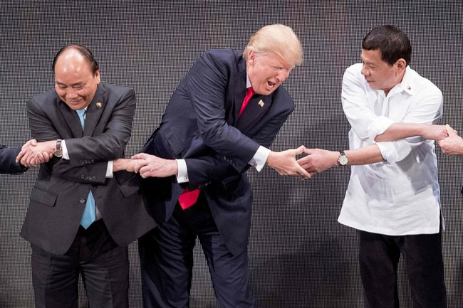 Loạt ảnh ấn tượng và thú vị về Tổng thống Trump công du châu Á