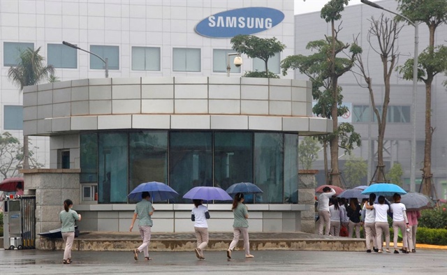 Xuất khẩu điện thoại của Việt Nam giảm trước mùa Giáng sinh khi Samsung cắt giảm sản lượng