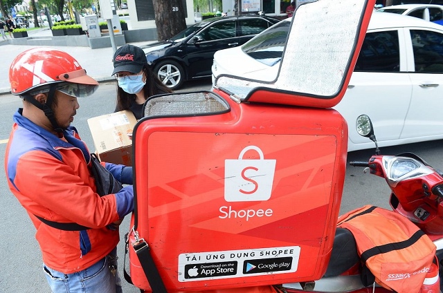 Shopee lần đầu có lãi, cổ phiếu của công ty mẹ tăng vọt 17%