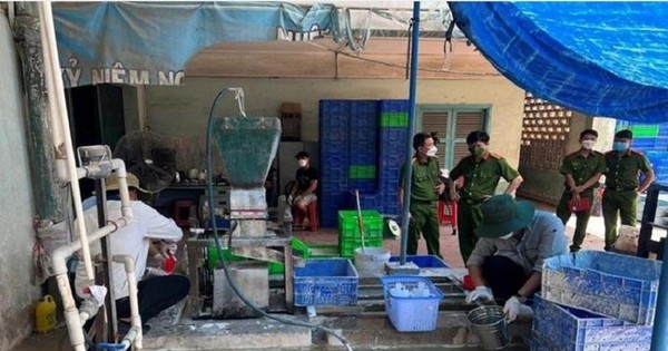 Khởi tố vụ án chôn chất thải tại Công ty cổ phần Bóng đèn Điện Quang