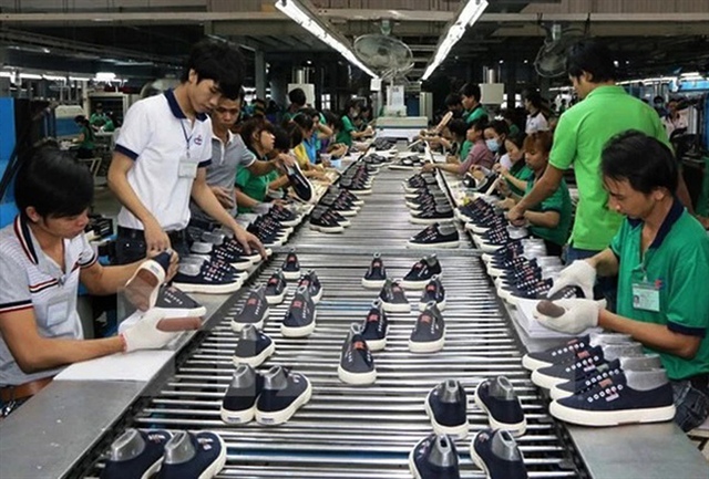 Mỹ và EU tăng mạnh nhập khẩu quần áo và giày dép từ Việt Nam