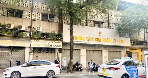 Nhiều tiệm vàng tại TP HCM bất ngờ đóng cửa