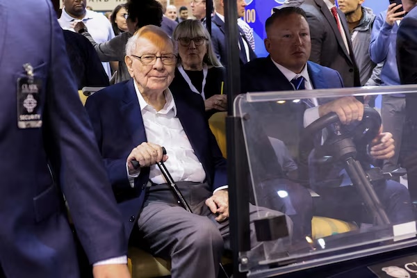 Warren Buffett tiếp tục bán cổ phiếu BYD, tỷ lệ sở hữu về dưới 5%