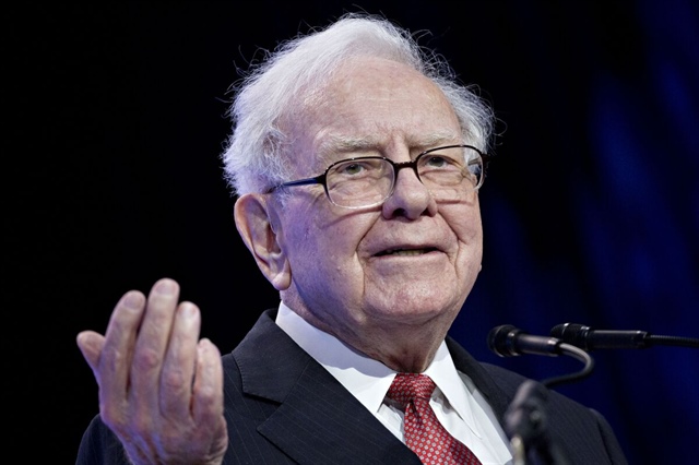 Warren Buffett tiếp tục bán 21 triệu cổ phiếu Bank of America